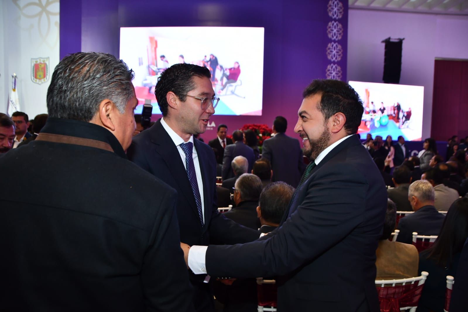 Presentó la gobernadora Lorena Cuéllar un informe de grandes acciones y resultados: Salvador Santos Cedillo